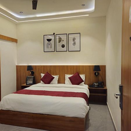Hotel Royal Orchid Alīgarh Eksteriør billede