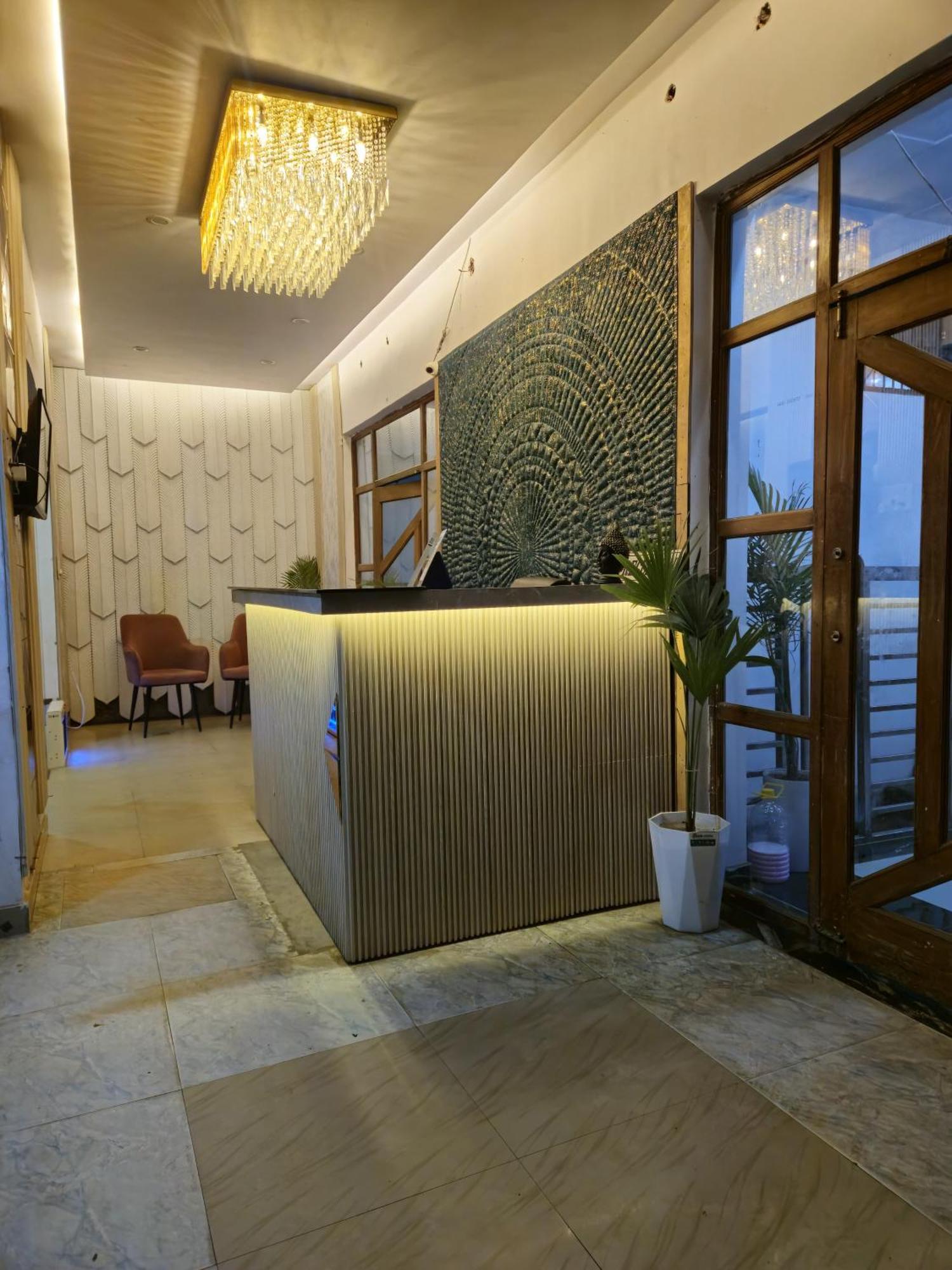 Hotel Royal Orchid Alīgarh Eksteriør billede