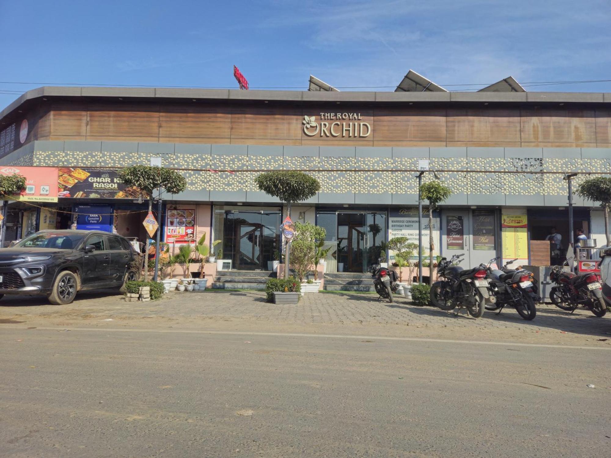 Hotel Royal Orchid Alīgarh Eksteriør billede